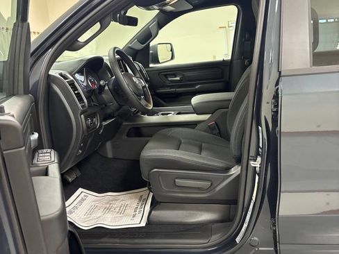 New 2026 RAM 1500 Express AWD/4WD image 10