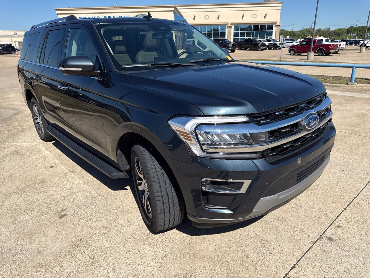 Used 2024 Ford Expedition Max Limited RWD image 19