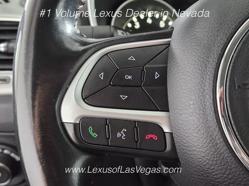 Used 2020 Jeep Compass Latitude FWD image 30