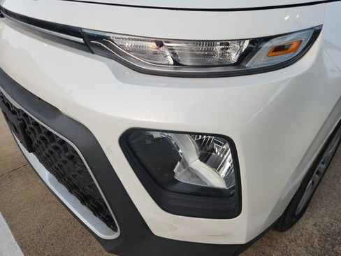 Used 2022 Kia Soul LX FWD image 7
