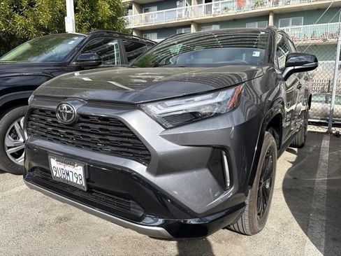 Used 2025 Toyota RAV4 XSE w/ Weather Package AWD/4WD image 2