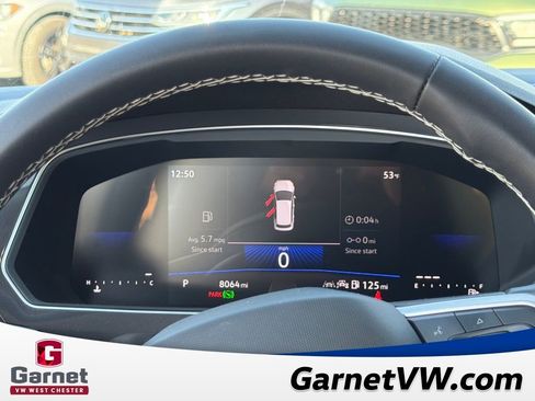 Used 2024 Volkswagen Tiguan SE image 16