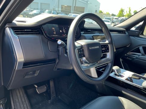 Used 2024 Land Rover Range Rover Long Wheelbase SE AWD/4WD image 20