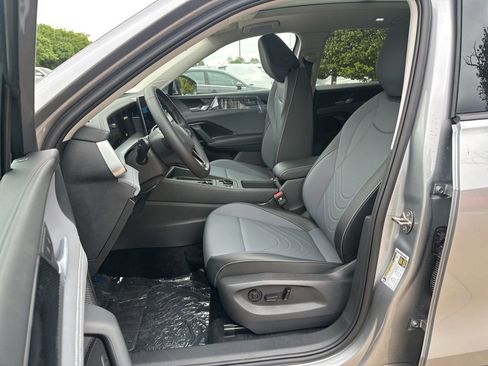 New 2026 Volkswagen Tiguan SE AWD/4WD image 12