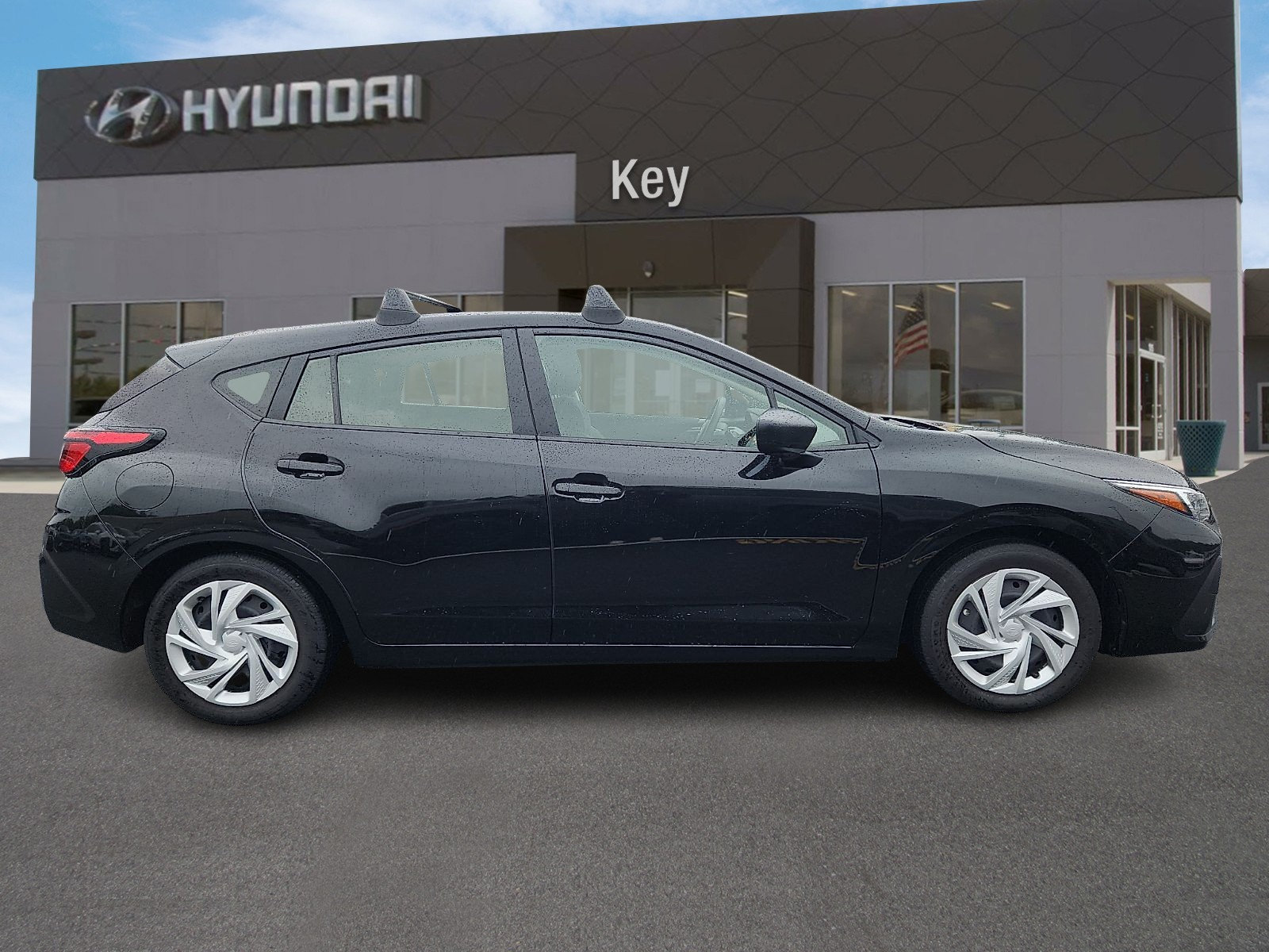 Used 2025 Subaru Impreza 2.0i AWD/4WD image 2