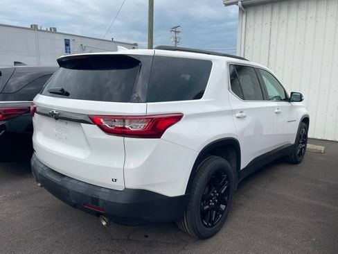 Used 2021 Chevrolet Traverse LT FWD image 3