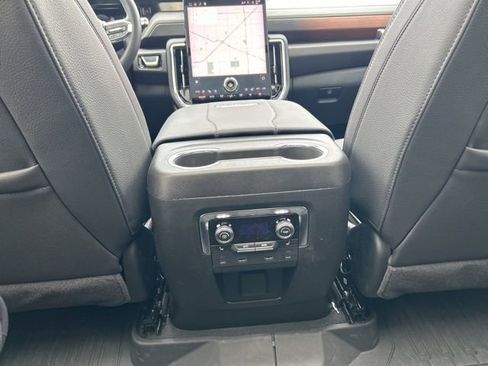 Used 2026 GMC Yukon Denali w/ Denali Reserve Package image 23