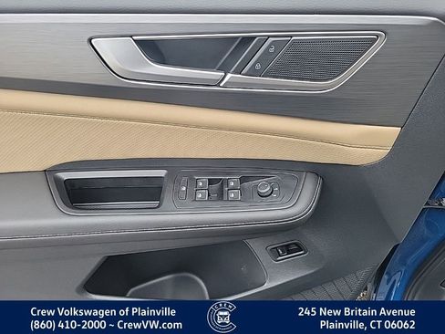 Certified 2025 Volkswagen Atlas Cross Sport SE image 39