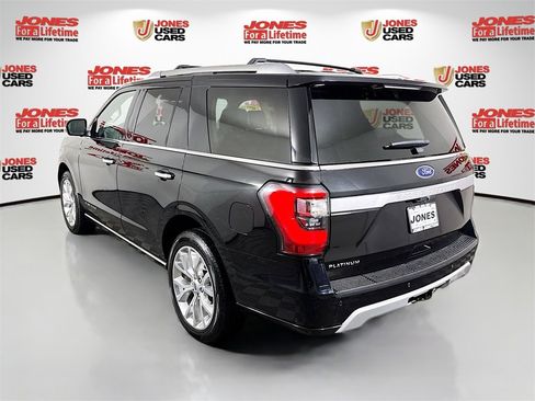 Used 2019 Ford Expedition Platinum image 2