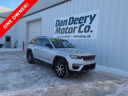 Used 2024 Jeep Grand Cherokee Limited w/ MOPAR Finishing Package