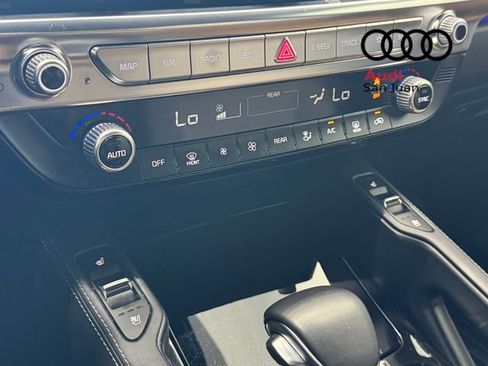 Used 2022 Kia Telluride SX w/ Towing Package image 4