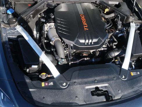 Used 2018 Kia Stinger GT2 image 44