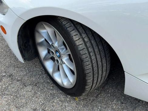 Used 2005 BMW Z4 2.5i RWD image 38