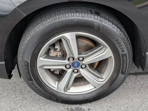 Used 2019 Ford Edge SEL w/ Equipment Group 201A FWD image 23