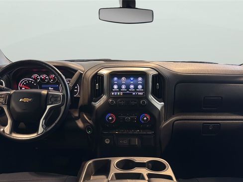 Used 2021 Chevrolet Silverado 1500 LT AWD/4WD image 13