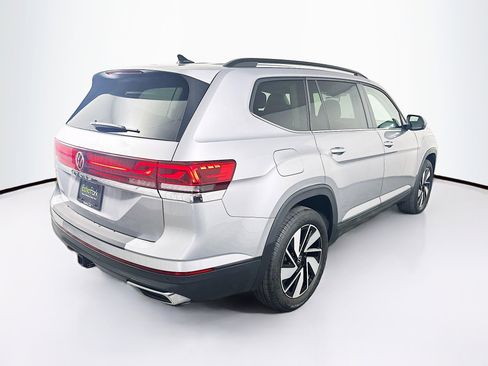 Used 2025 Volkswagen Atlas SE image 9