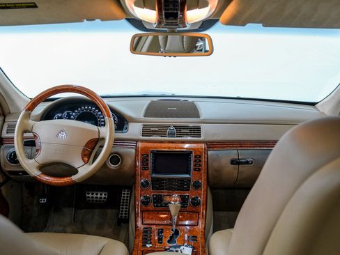 Used 2005 Maybach 57 image 13