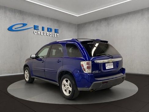 Used 2005 Chevrolet Equinox LT w/ Preferred Equipment Group AWD/4WD image 6