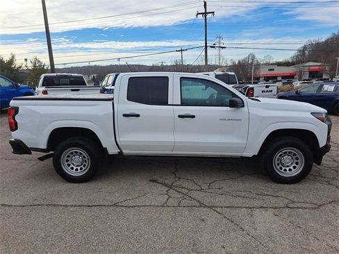 Used 2023 Chevrolet Colorado W/T w/ Advanced Trailering Package image 6