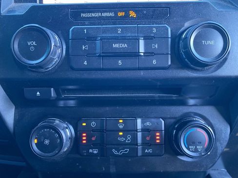 Used 2018 Ford F150 XLT w/ Equipment Group 302A Luxury image 19