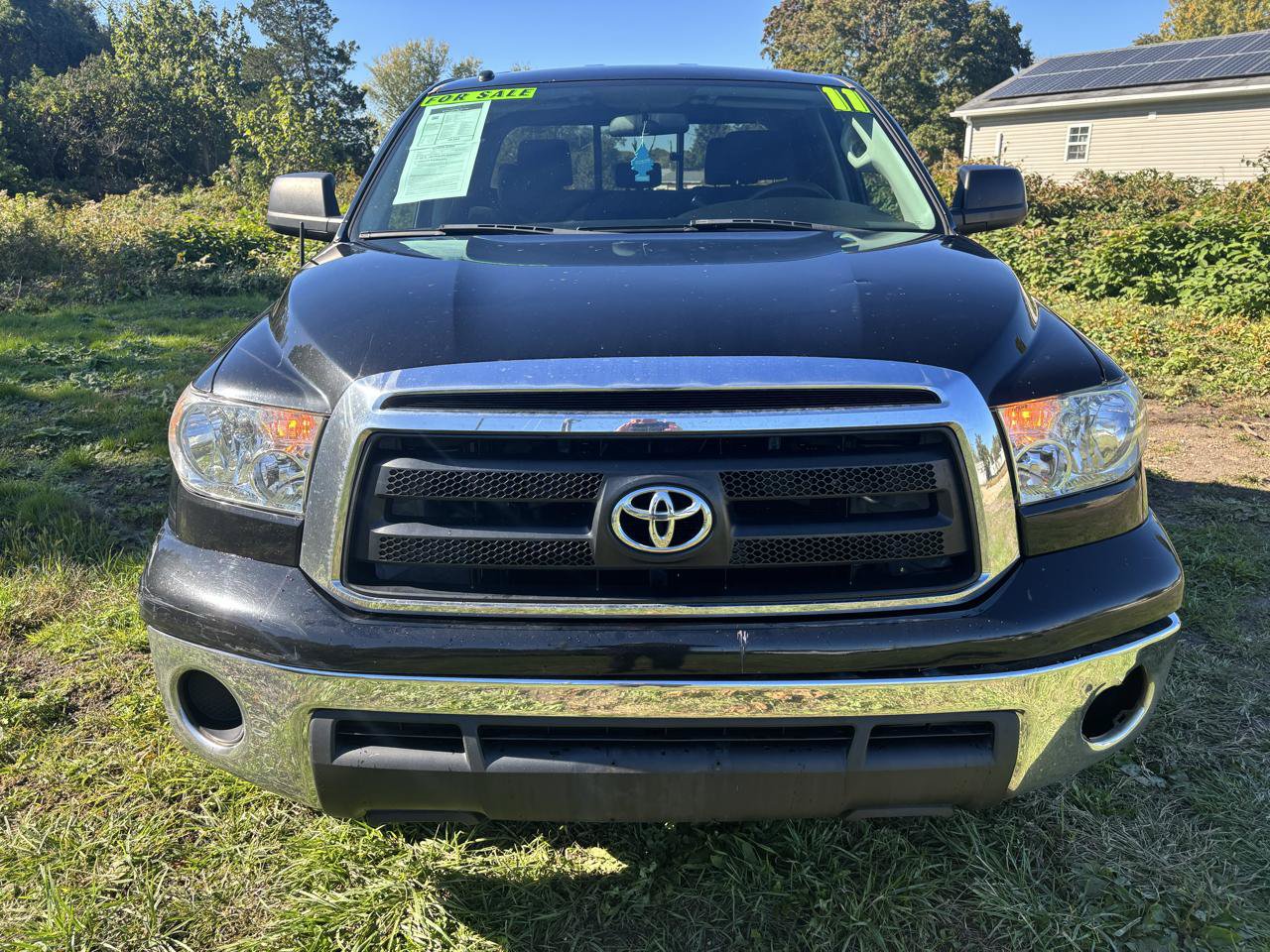 Used 2011 Toyota Tundra 4x4 Double Cab w/ Tow Pkg image 2