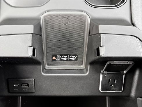 Used 2025 GMC Sierra 1500 AT4 w/ AT4 Preferred Package image 25