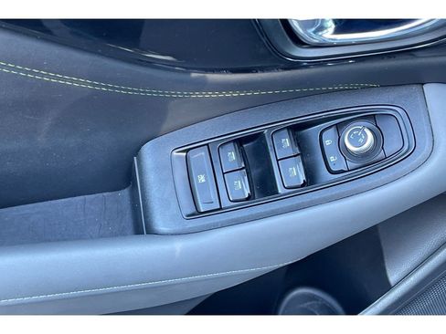 Used 2025 Subaru Outback Onyx Edition image 12