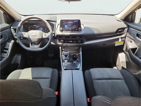 Used 2026 Nissan Rogue SV FWD image 10