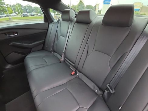Used 2023 Honda Accord Sport image 12