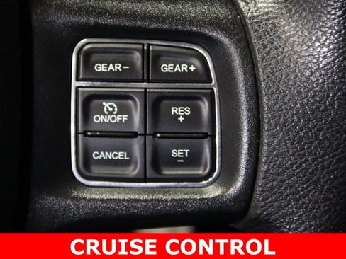 Used 2018 RAM 1500 Express image 17