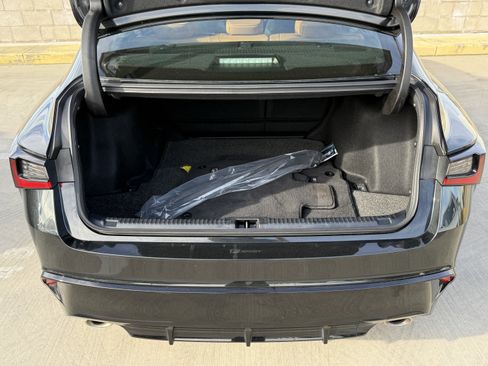 Certified 2025 Lexus IS 350 F Sport image 13