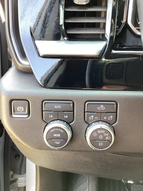 Used 2024 GMC Sierra 1500 Elevation AWD/4WD image 12