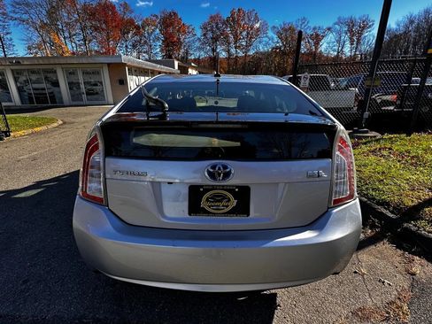 Used 2012 Toyota Prius Four image 6