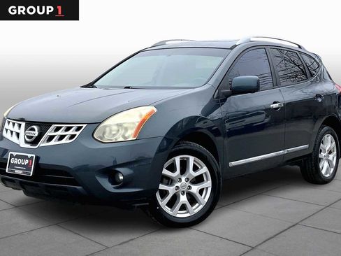 Used 2013 Nissan Rogue SL image 1