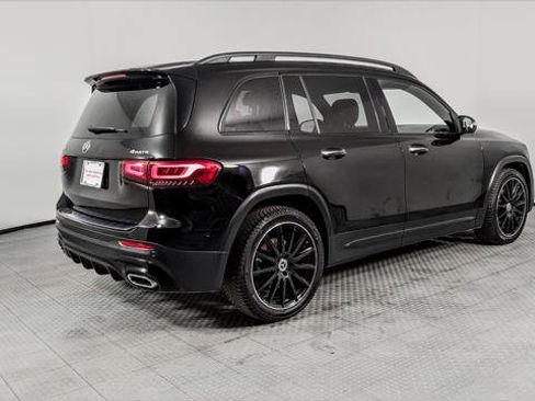 Used 2023 Mercedes-Benz GLB 250 4MATIC image 8
