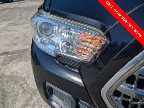 Used 2016 Toyota Tacoma SR image 10