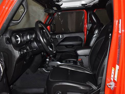 Certified 2020 Jeep Wrangler Unlimited Sahara w/ LED Lighting Group image 12