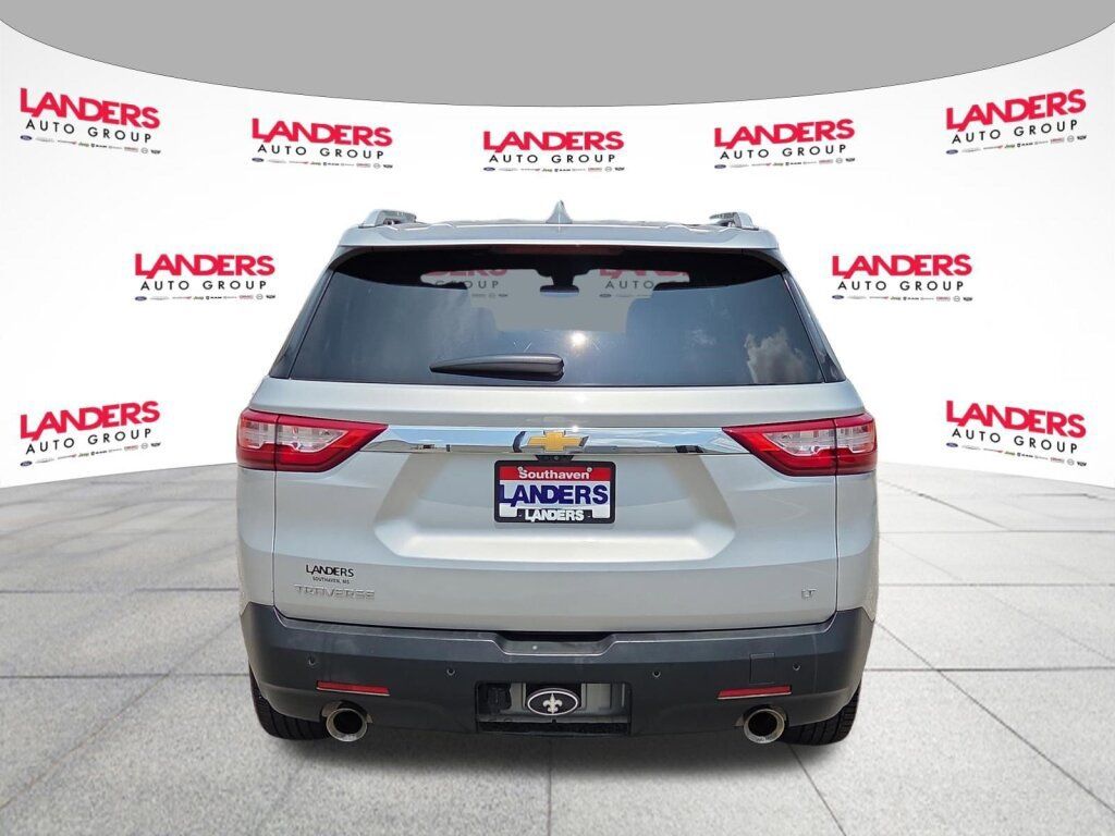Used 2018 Chevrolet Traverse LT FWD image 4