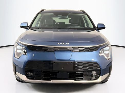 Used 2025 Kia Niro Wave w/ Wave Preserve Package FWD image 35