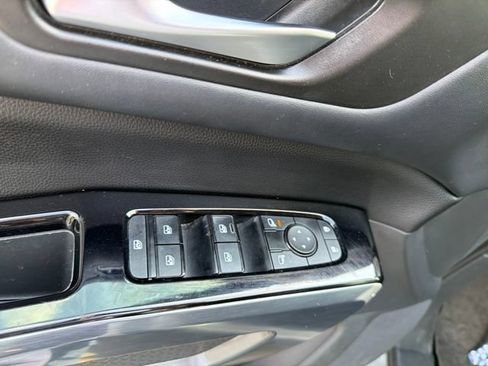 Used 2023 Nissan Pathfinder SL w/ SL Premium Package AWD/4WD image 15