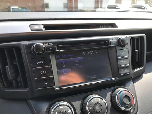 Used 2017 Toyota RAV4 LE w/ All Weather Liner Package image 17