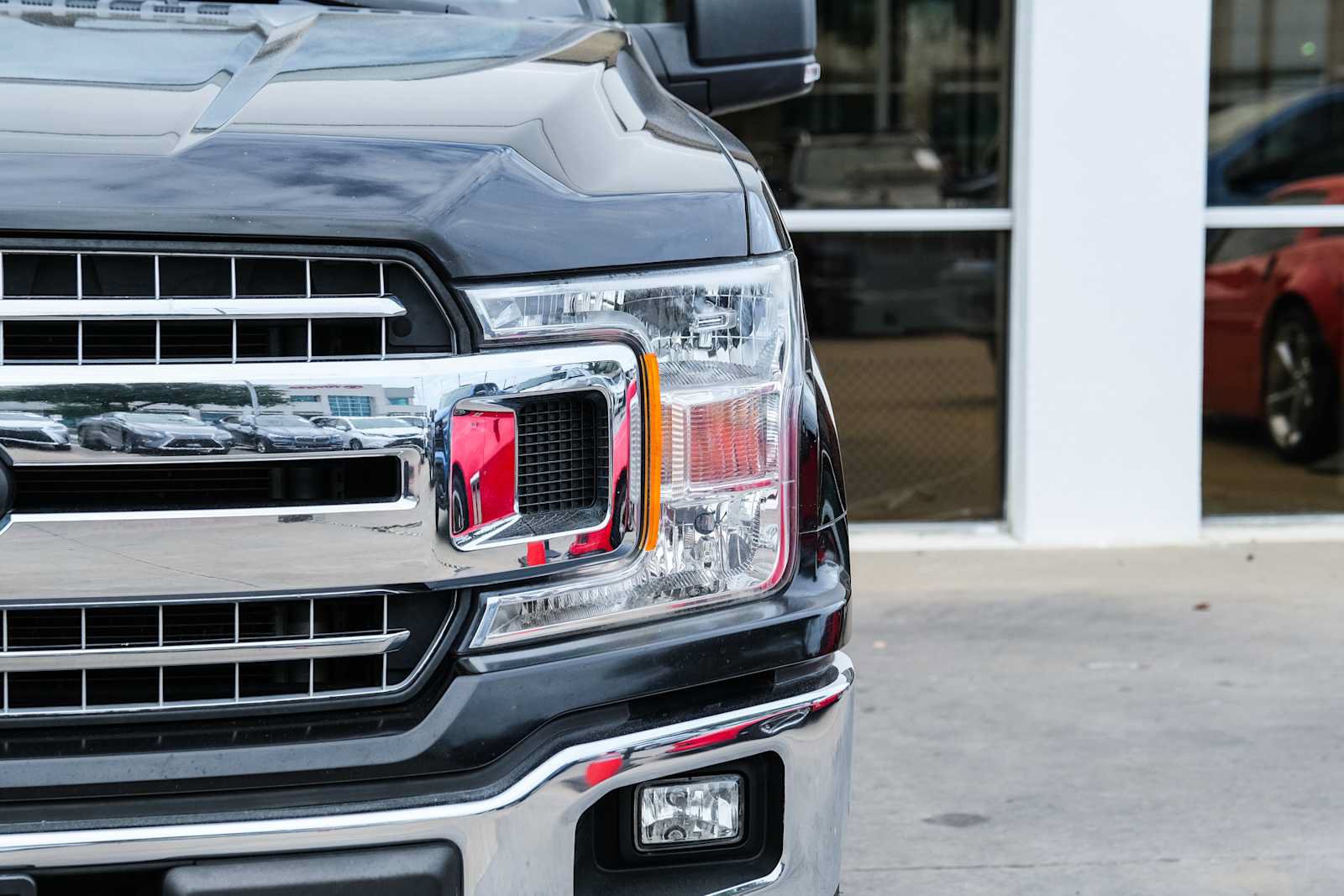 Used 2020 Ford F150 XLT w/ Equipment Group 302A Luxury AWD/4WD image 5