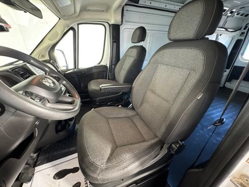 Used 2023 RAM ProMaster 2500 FWD image 21