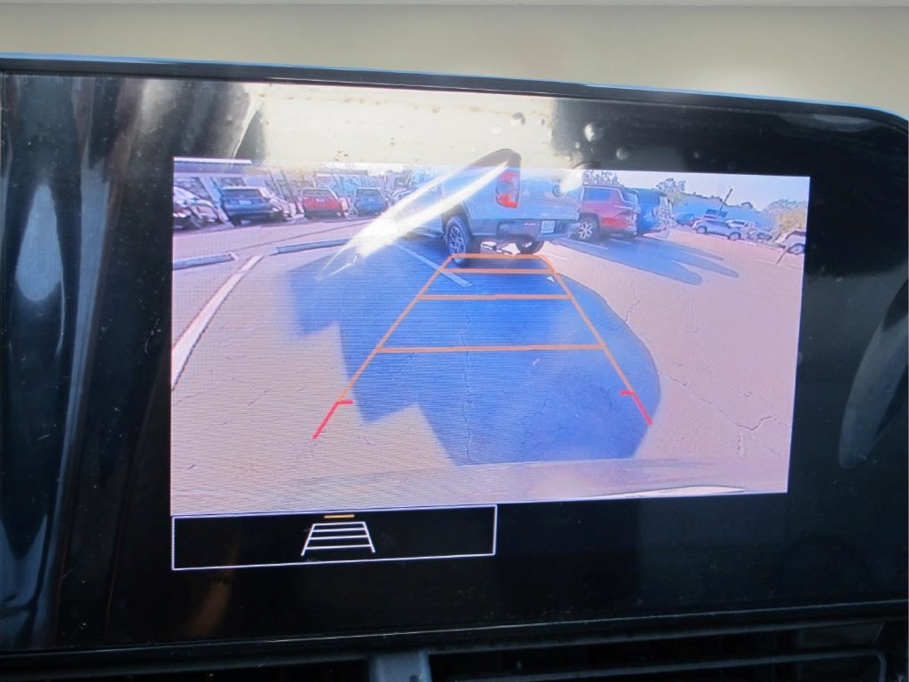 Used 2024 Chevrolet Trax LS w/ Driver Confidence Package FWD image 17