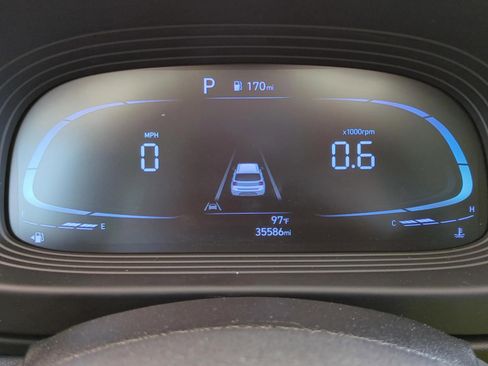 Certified 2023 Hyundai Venue SE FWD image 22