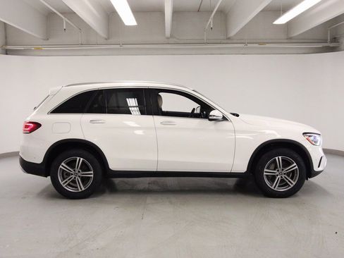 Used 2021 Mercedes-Benz GLC 300 4MATIC image 5