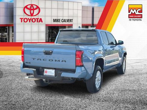 Certified 2026 Toyota Tacoma SR5 AWD/4WD image 5