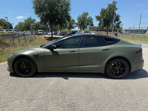 Used 2021 Tesla Model S Plaid image 13