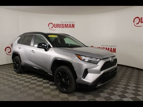 Used 2023 Toyota RAV4 XSE AWD/4WD image 10