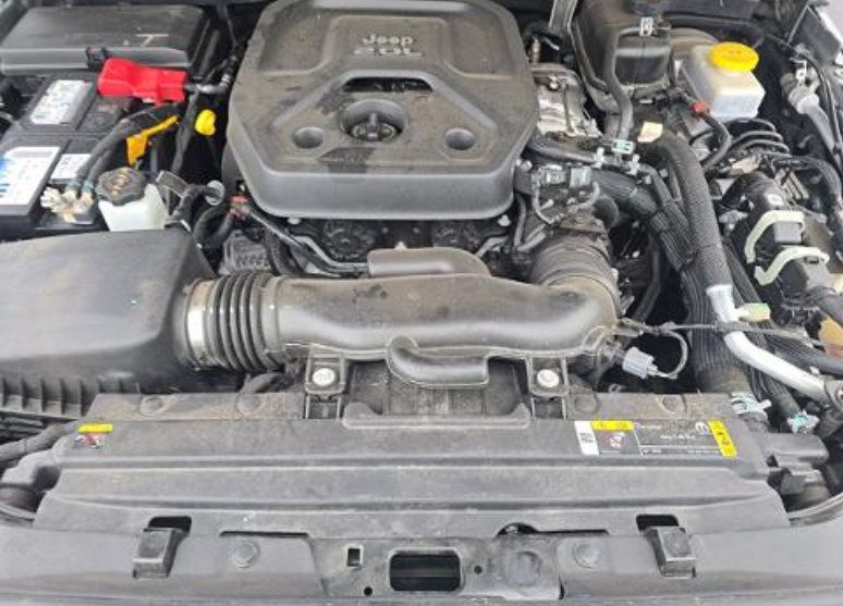 Used 2022 Jeep Wrangler Unlimited Sahara AWD/4WD image 19